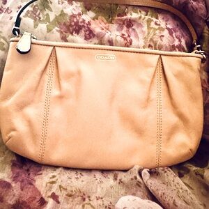 HP 🎉COACH WRISTLET for Sale! Balletcore, Barbiecore, Beachcore vibes.